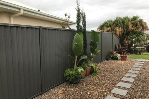 M & Ts Waterfront Bed & Breakfast - Accommodation Redcliffe 6