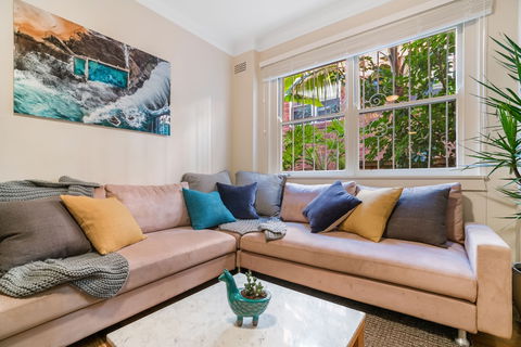 A PERFECT STAY - Bondi Beach Peach - Accommodation Redcliffe 0