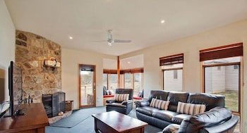 High Plains Drifter - Accommodation Redcliffe 0