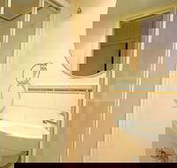 Snowdragon - Accommodation Redcliffe