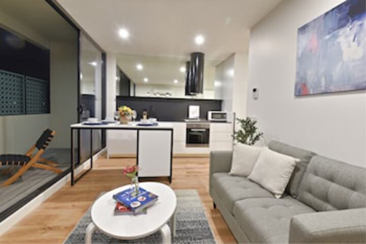 Windsor VIC Accommodation Redcliffe