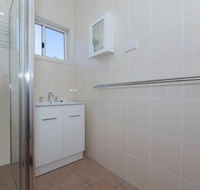Pacific Units Unit 2 94 Magnus Street - Accommodation Redcliffe
