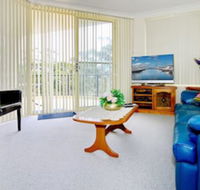 Magnus Pines Unit 10/52 Magnus Street - Accommodation Redcliffe