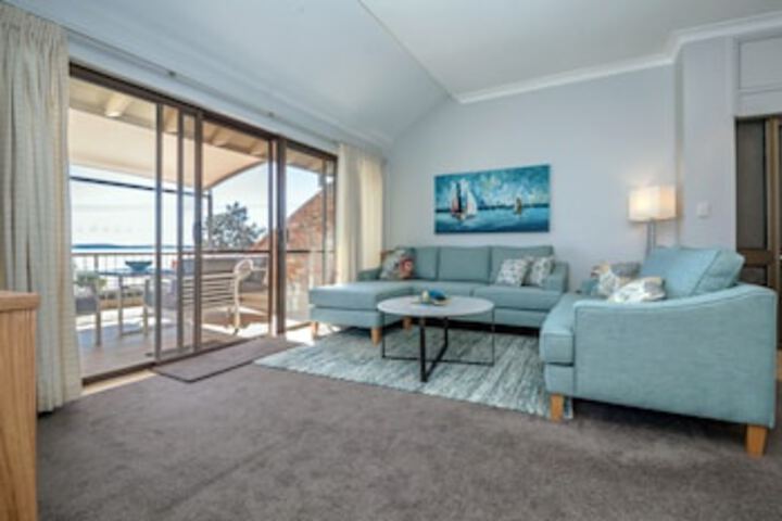 Nelson Bay NSW Accommodation Redcliffe
