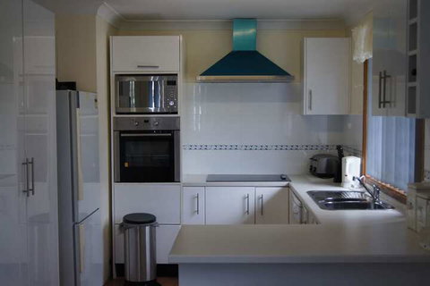 Rennies Beach House - Accommodation Redcliffe 6