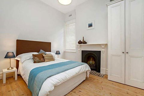 Stylish Manly Beach House Moments From Beach - Accommodation Redcliffe 4