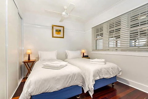 Manly Garden Apartment - Accommodation Redcliffe 3