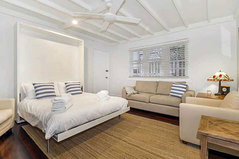 Manly Garden Apartment - Accommodation Redcliffe 4