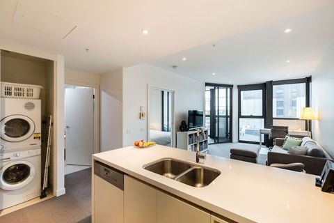 MILA, 1BDR Cremorne Apartment - Accommodation Redcliffe 3