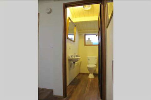 MONIKA, 1BDR Collingwood Apartment - Accommodation Redcliffe 7