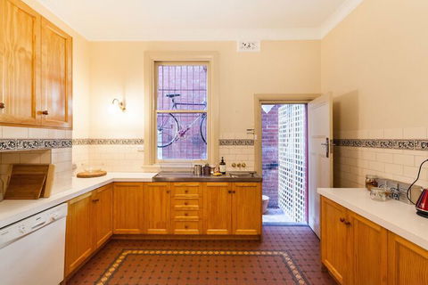 MADELINE, 1BDR Fitzroy Apartment - Accommodation Redcliffe 6