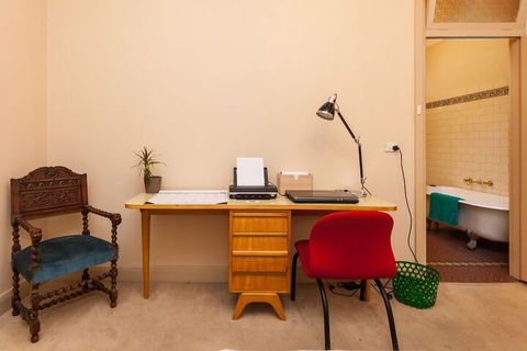 MADELINE, 1BDR Fitzroy Apartment - Accommodation Redcliffe 1
