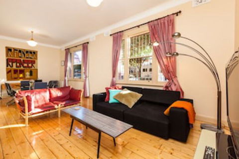 MADELINE, 1BDR Fitzroy Apartment - Accommodation Redcliffe 0