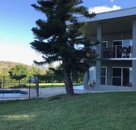 Eemnes Park Estate - Accommodation Redcliffe