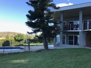Eemnes Park Estate - Accommodation Redcliffe 0