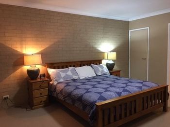 Eemnes Park Estate - Accommodation Redcliffe 5