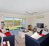 SALTY PAUSE at BONDI HOUSE - Accommodation Redcliffe