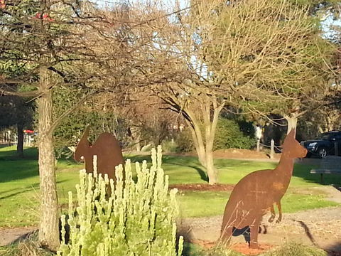 Jarrah Lodge - Accommodation Redcliffe 4