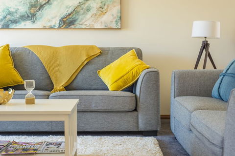 Parkview Villa 2 Luxury 3 Bedroom Home - Accommodation Redcliffe 4