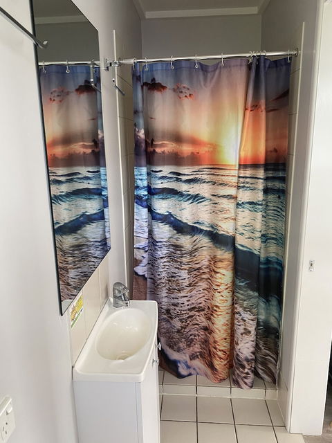 Big4 Point Vernon Holiday Park - Accommodation Redcliffe 4