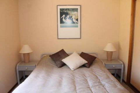Coastal Retreat Unit 3 - Accommodation Redcliffe 5