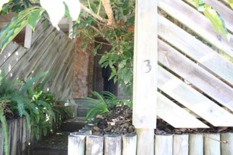 Coastal Retreat Unit 3 - Accommodation Redcliffe 2