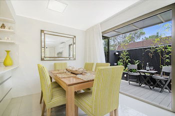 Kananda - Accommodation Redcliffe 0