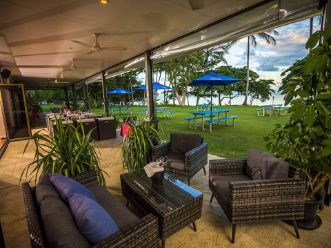 King Reef Resort - Accommodation Redcliffe 1