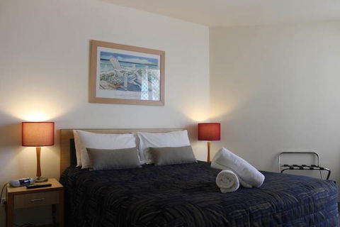 The Boathouse Luxury Apartments - Accommodation Redcliffe 6