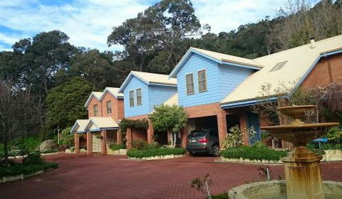 Beachside Apartment - Accommodation Redcliffe 2