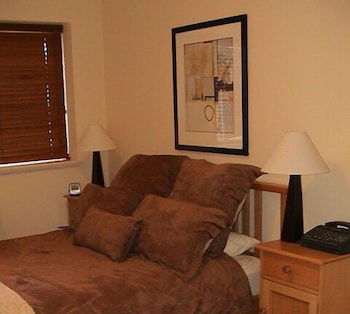 Mark II 2 West - Accommodation Redcliffe 3