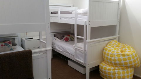 Twin Towers 504B - Accommodation Redcliffe 1