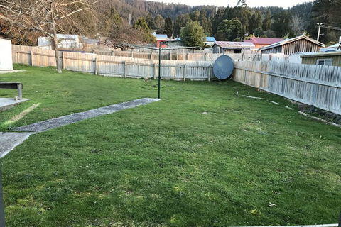 Schoolmasters Digs - Accommodation Redcliffe 7