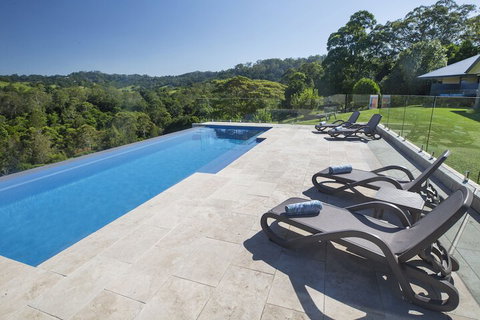 Mapleton Springs - Accommodation Redcliffe 3
