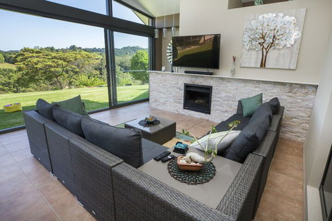 Mapleton Springs - Accommodation Redcliffe 7