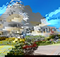 Seashells Unit 6 / 21 Magnus Street - Accommodation Redcliffe