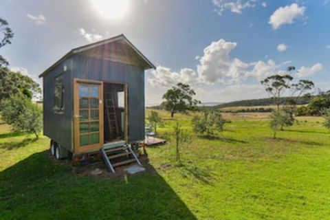 Live Big In The Gurdies Tiny House With A View - Accommodation Redcliffe 0
