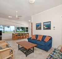 Sandy Shores 18 Corlette Point Road - Accommodation Redcliffe