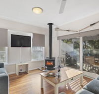 Blue Water 127 Government Road - Accommodation Redcliffe
