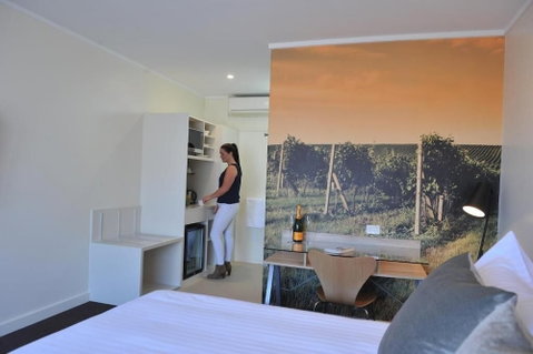 The Griff Motel - Accommodation Redcliffe 4