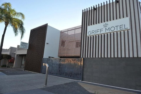 The Griff Motel - Accommodation Redcliffe 0
