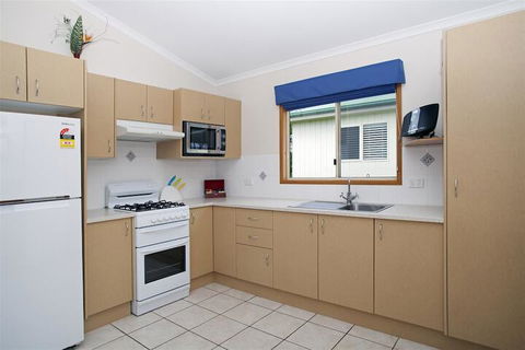 Holiday Haven Swan Lake - Accommodation Redcliffe 6