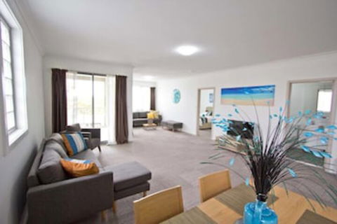 Morisset Serviced Apartments - Accommodation Redcliffe 0