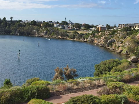 River Front Architect Villa - Accommodation Redcliffe 5