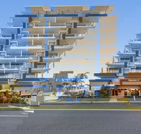 Iroise Beachside Apartment - Accommodation Redcliffe