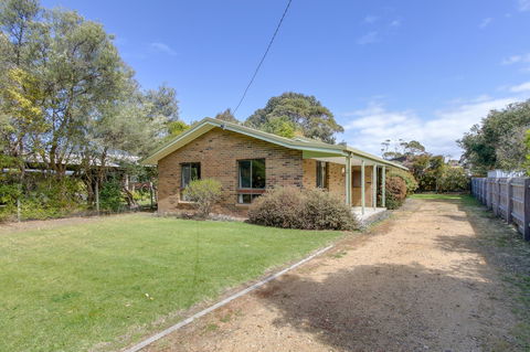 Deppelers - Accommodation Redcliffe 1