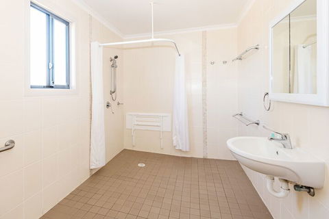 Holiday Haven White Sands - Accommodation Redcliffe 5