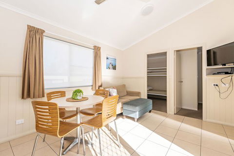Holiday Haven White Sands - Accommodation Redcliffe 7