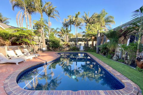 Coastal Waters Motor Inn - Accommodation Redcliffe 3