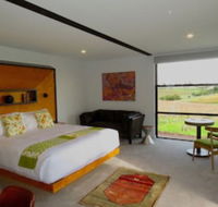 Hotel California Road Inkwell Wines - Accommodation Redcliffe